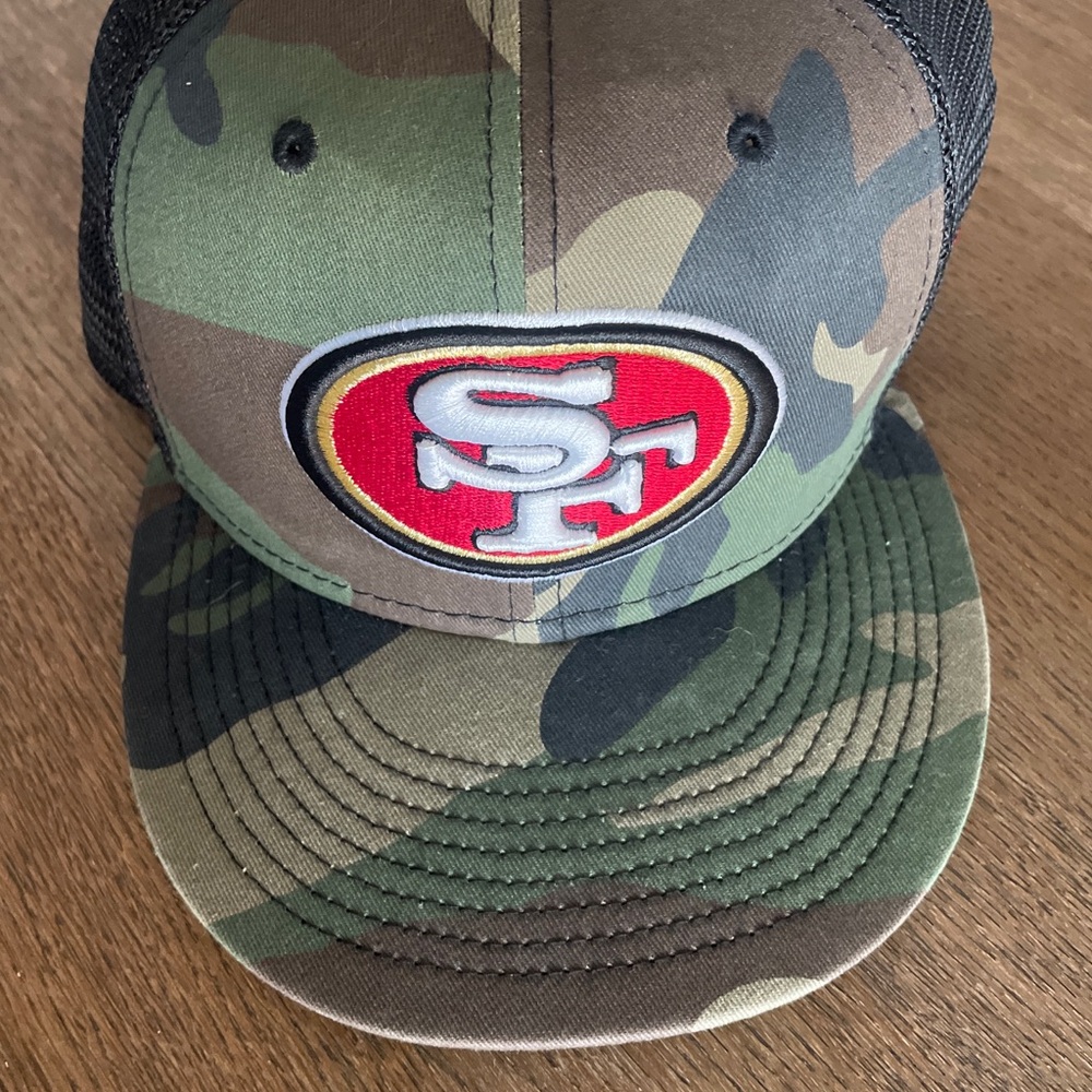 New Era San Francisco 49ers camo hat. One size fits all. Camo and Black
